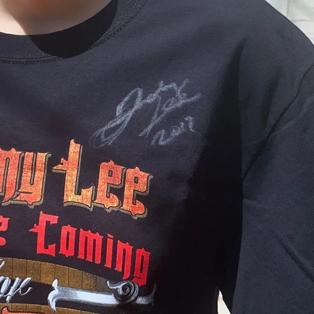 Autographed Johnny Lee tour tee from 2017 size adult medium